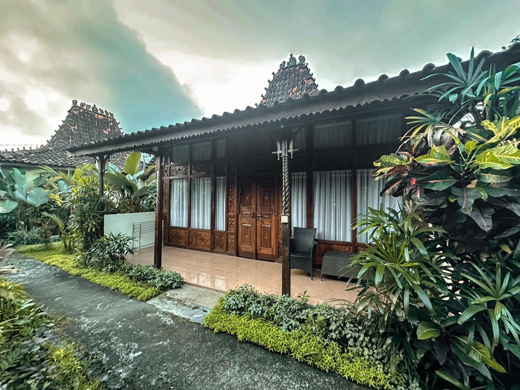Kampoeng Joglo Abangan Ubud Экстерьер фото